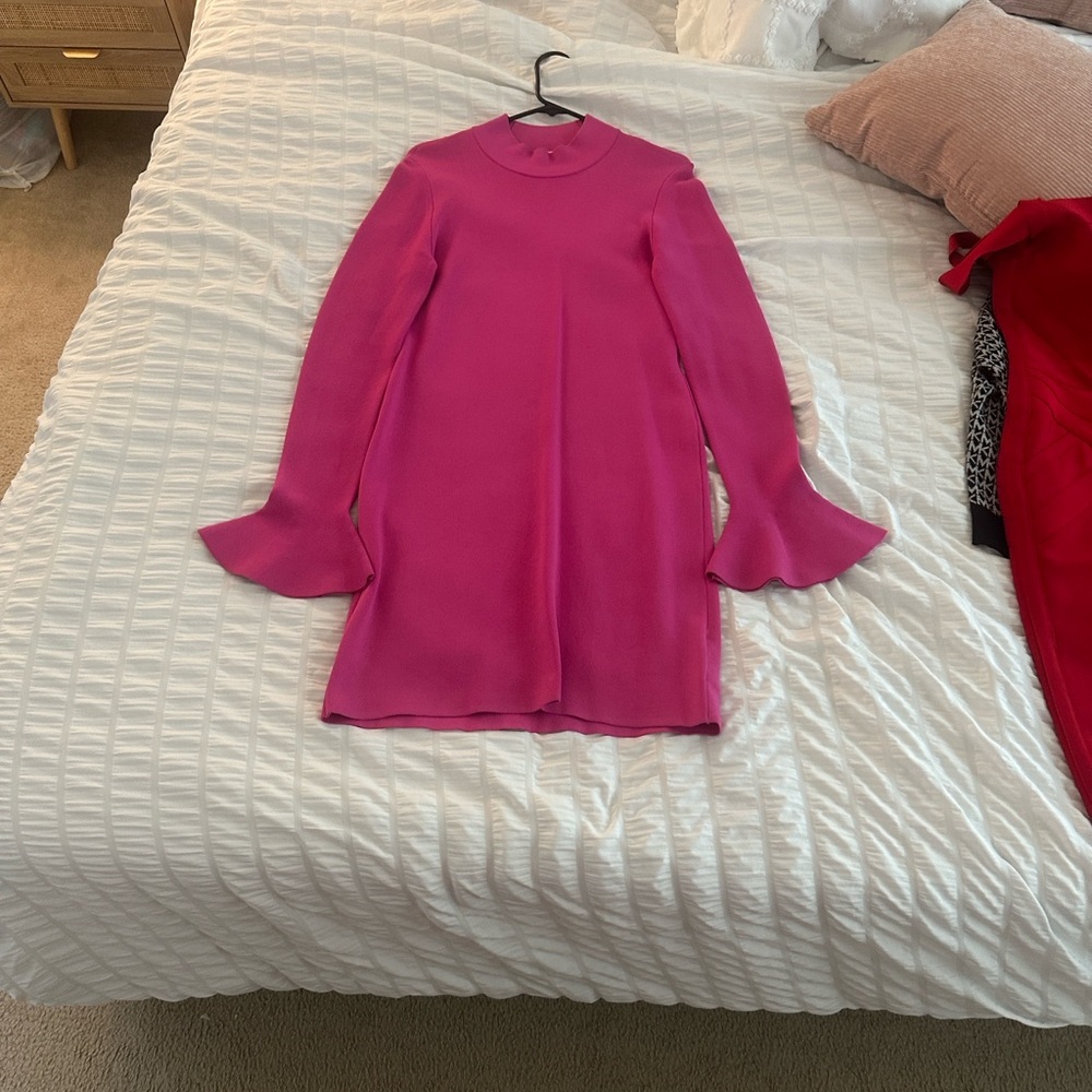 Michael Kors Pink Bell Sleeve Dress; Size Large